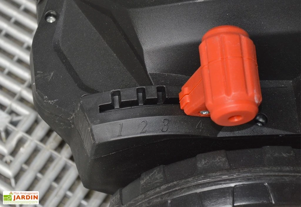 Scarificateur Emousseur Électrique 1500W 32cm – Image 4